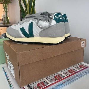 Veja Rio Branco Sneakers